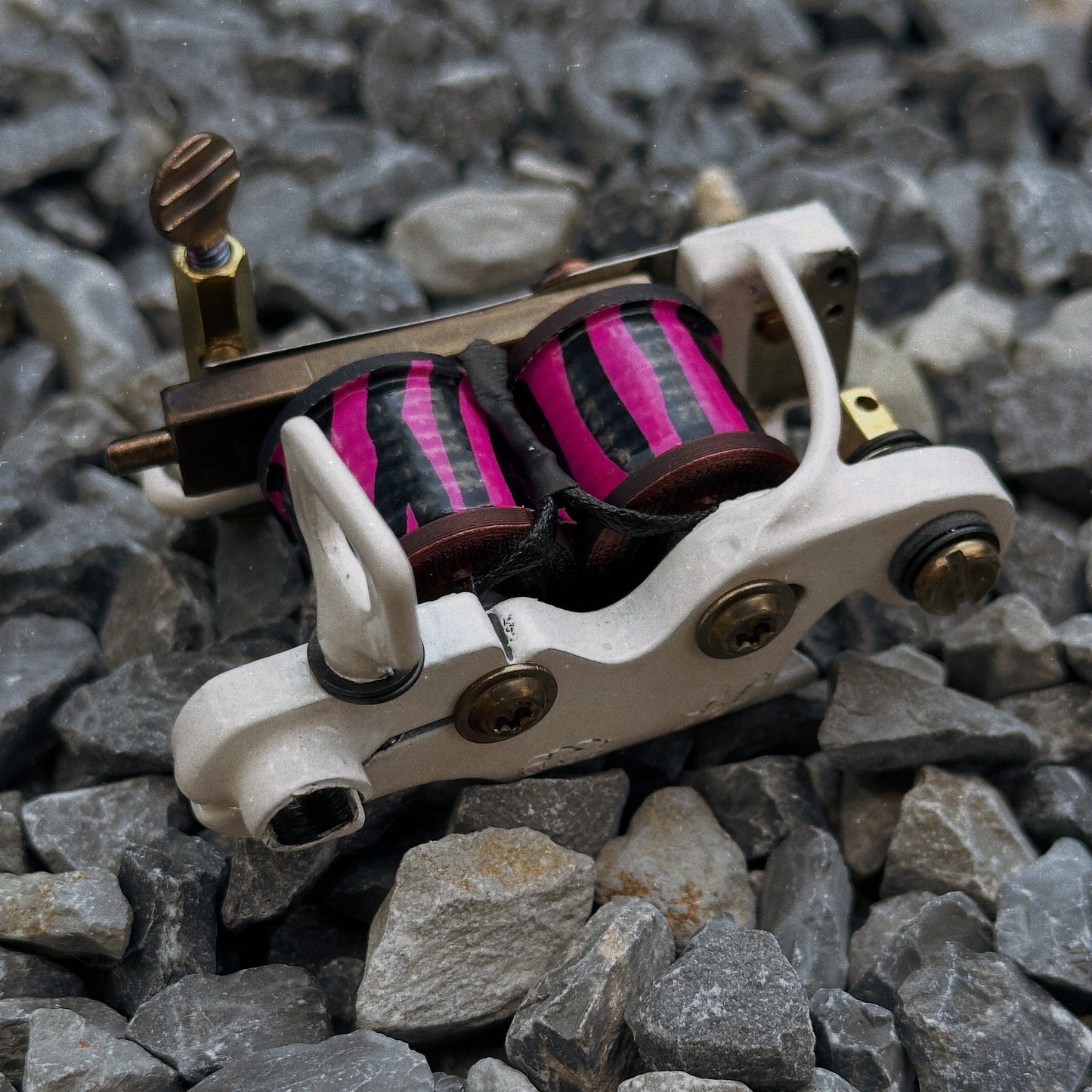 White Pink zebra Liner