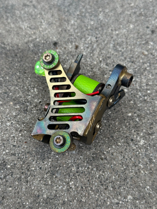 Hollow spine trad liner