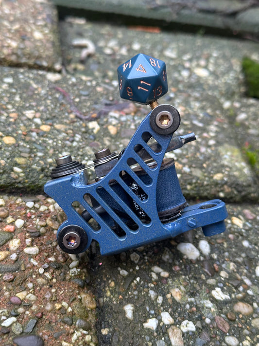 Hollow Spine d20 midnight blue